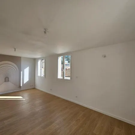 Raffinement Coeur De Lumineux Nimes