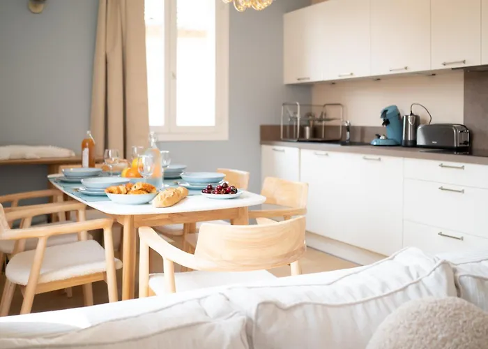 Raffinement Coeur De Lumineux アパート ニーム