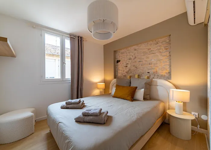 Raffinement Coeur De Lumineux * Nîmes